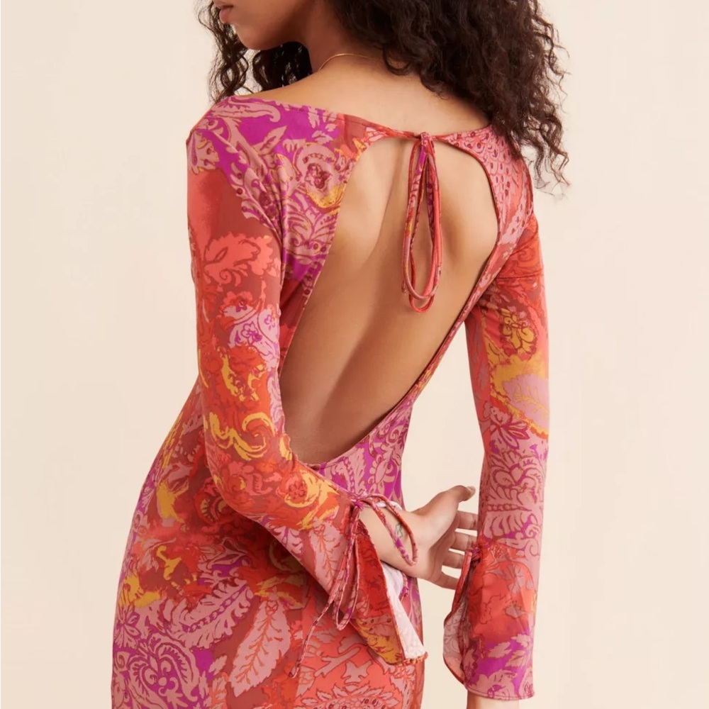 Silence + Noise Sandra Long Sleeve Mini Dress - Picture 2 of 9